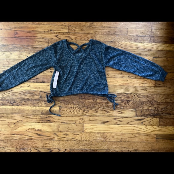 Crave Fame super cute sweater top thin - Picture 2 of 4